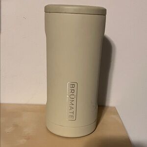 BrüMate Insulated Tumbler in Cream